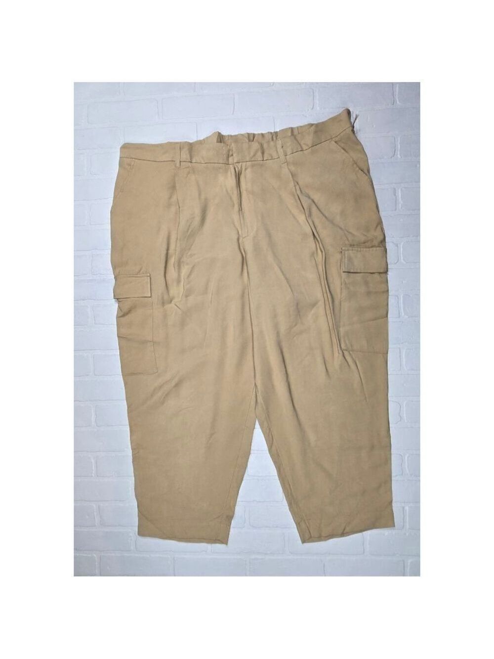 A New Day Khaki Cargo Pants Size 26 Plus